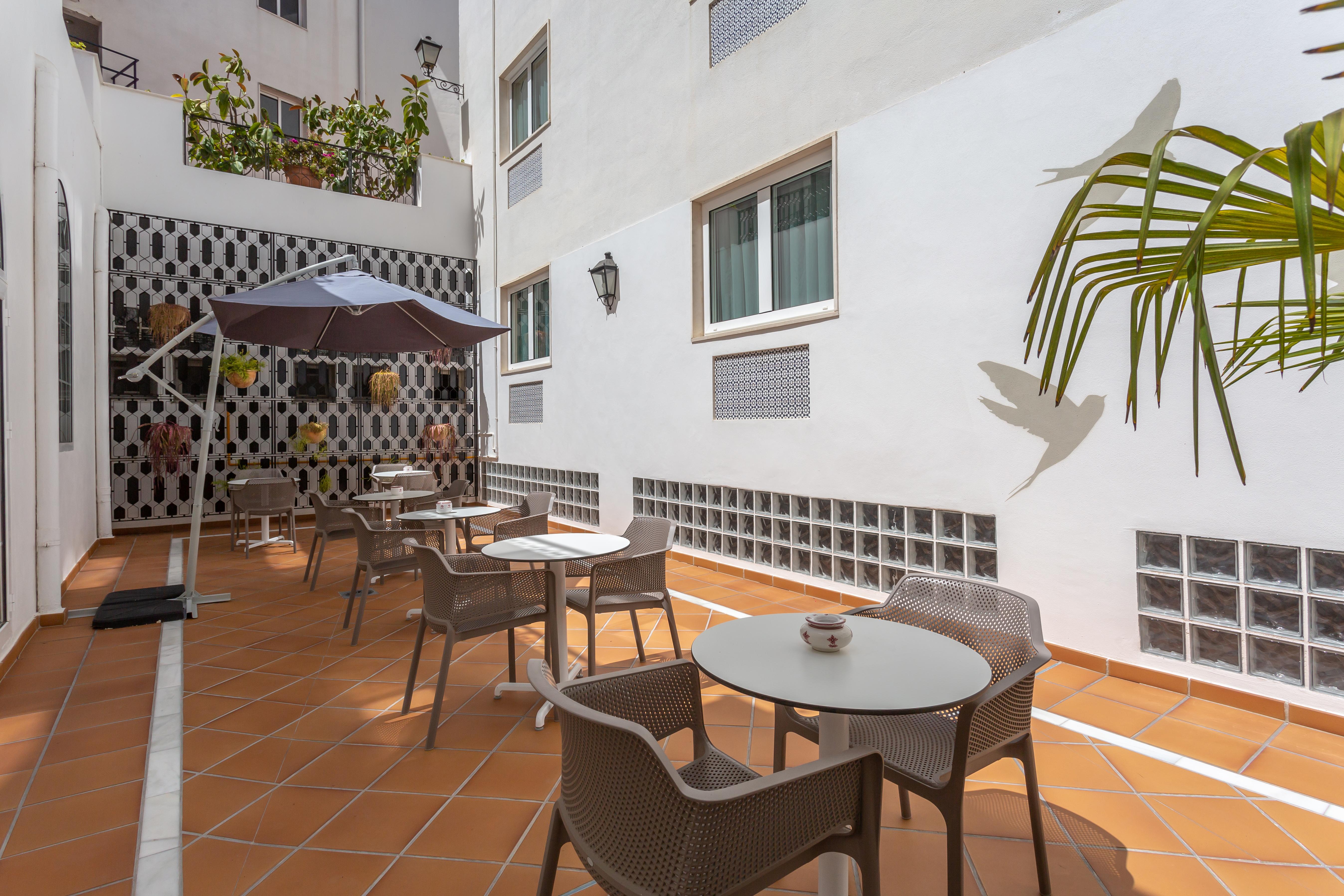 Monte Triana Hotel Seville Luaran gambar